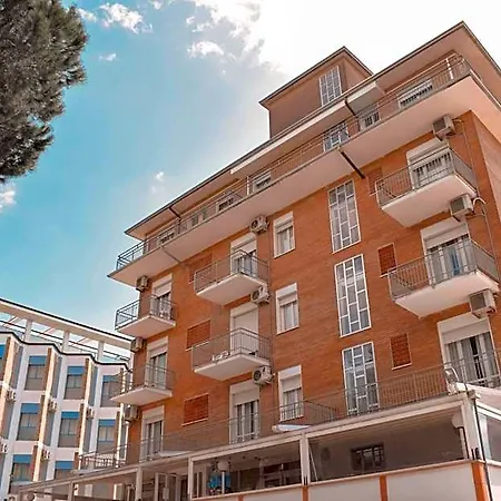 Hotel Zeus 3*