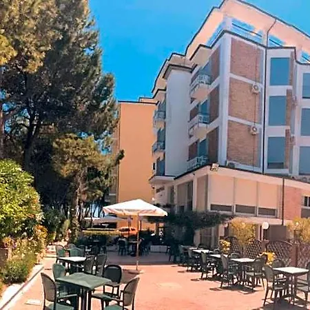 Zeus 3* Cervia